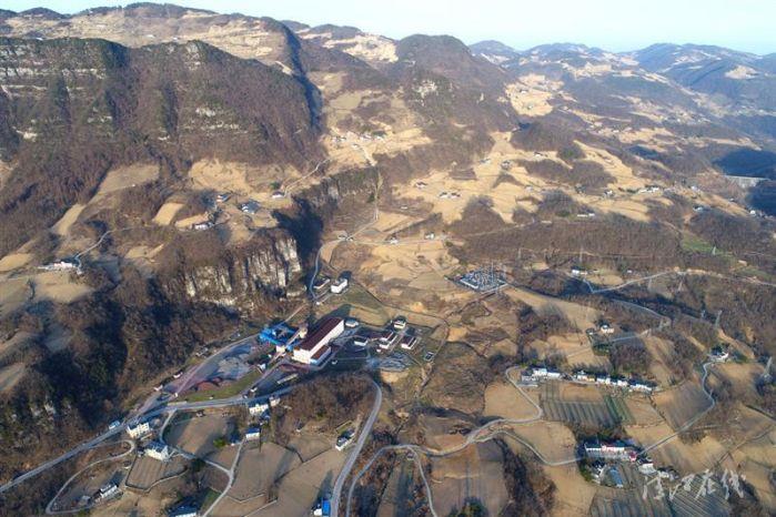 8、火燒坪鄉(xiāng)地貌航拍（郭寒 攝）